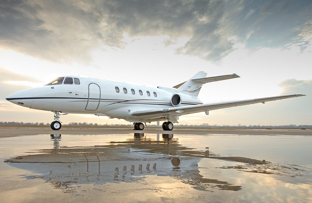 Hawker 800XP exterior