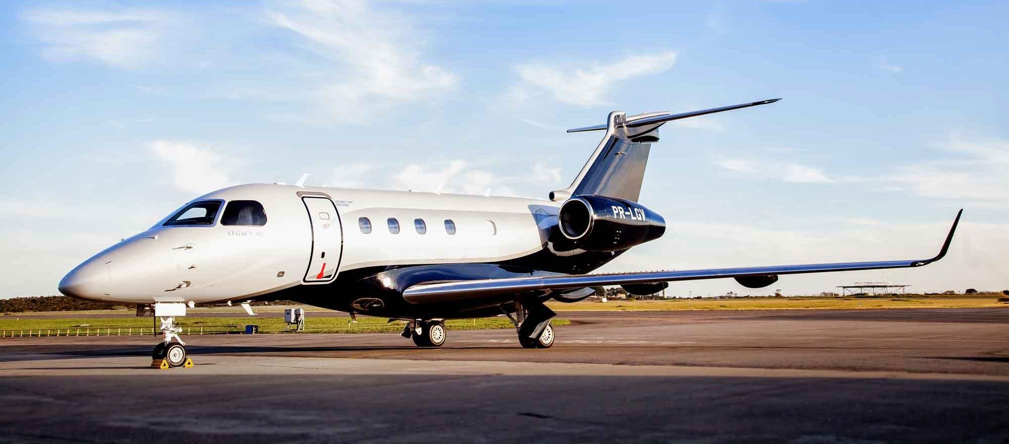 Legacy 450 exterior