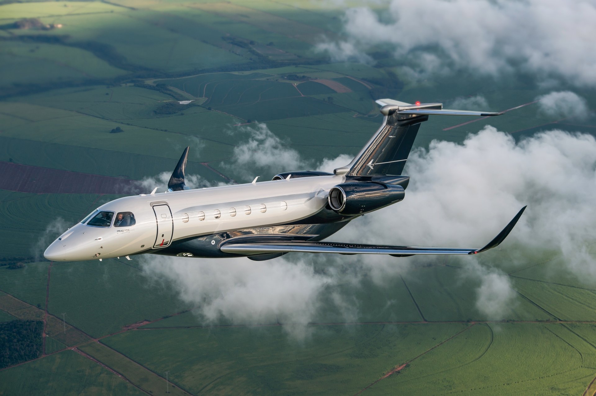 Praetor 600 exterior